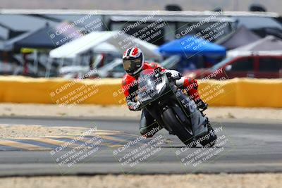 media/Apr-09-2022-SoCal Trackdays (Sat) [[c9e19a26ab]]/Turn 2 (1140am)/